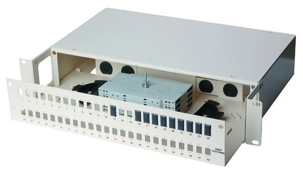 Fiber Optic Patch Panel for FTTH and FTTC project with good price YH17
